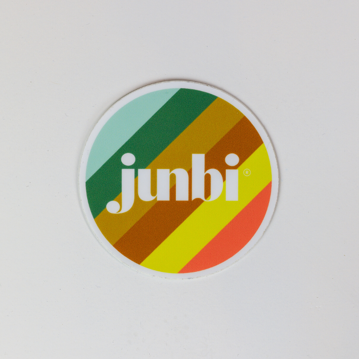 Junbi "Round" Rainbow Sticker**