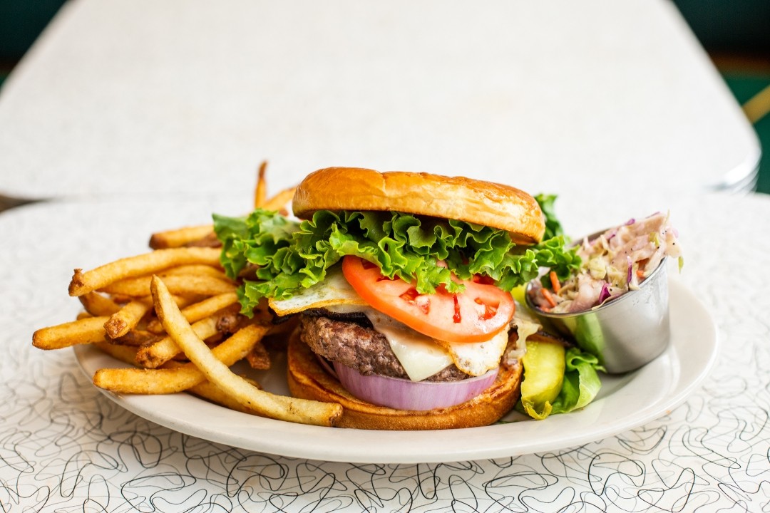 Lou's Restaurant & Bakery