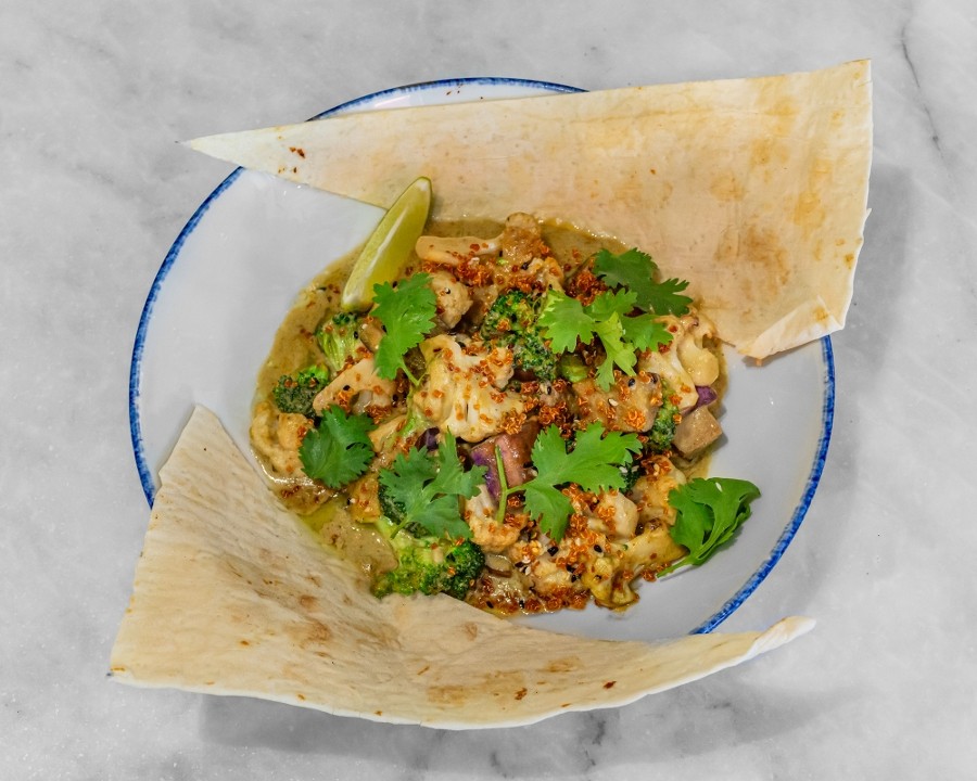 Green Coconut Curry (V)