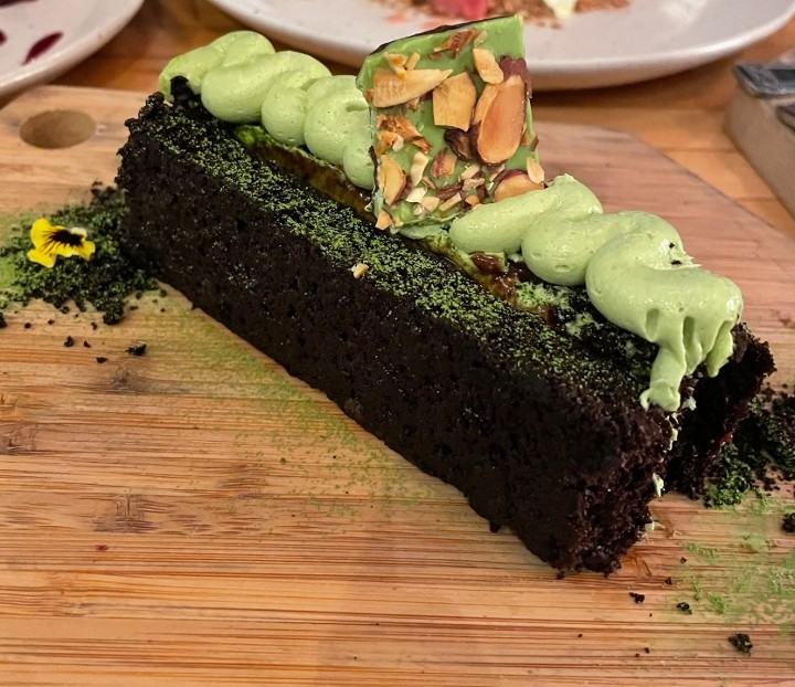 Matcha Chocolate Cake