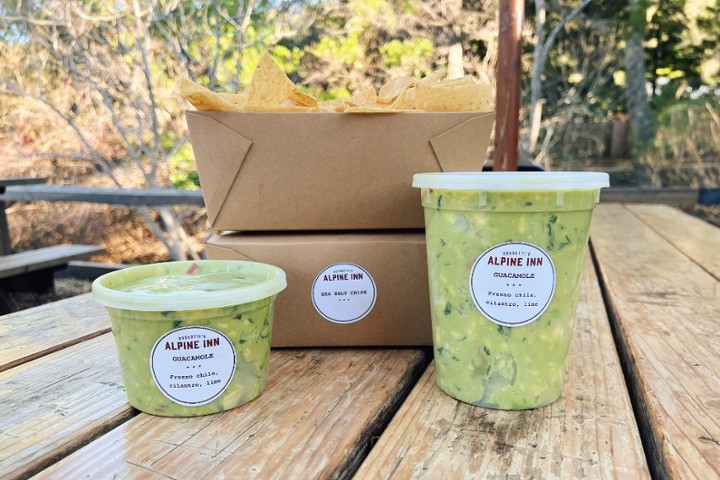TAKEOUT Quart of Guacamole & Chips