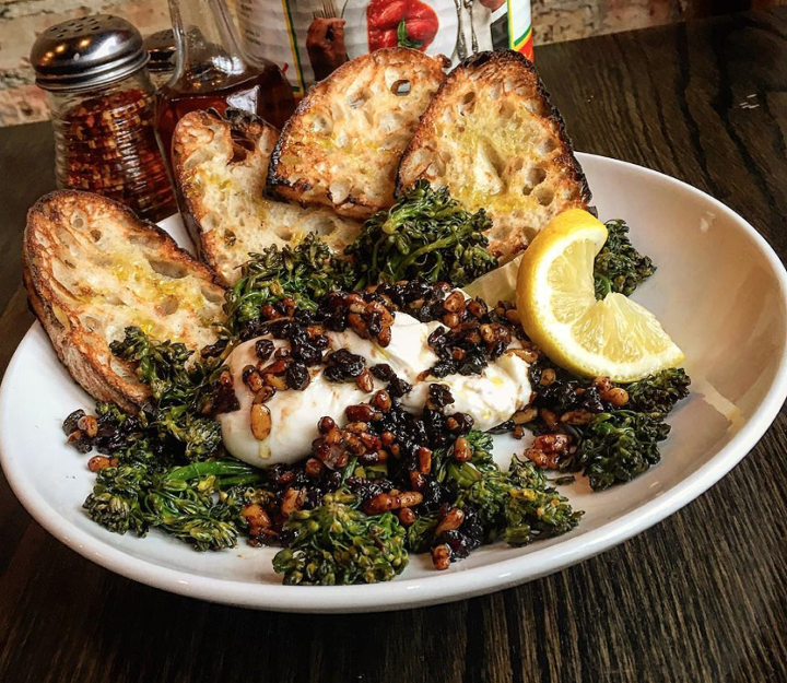 Broccolini Burrata