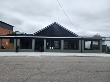Randolph's 1320 208 East Main Street