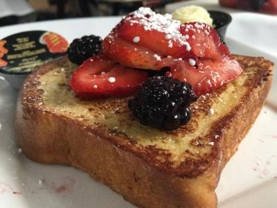 Kids French Toast until 2 pm only
