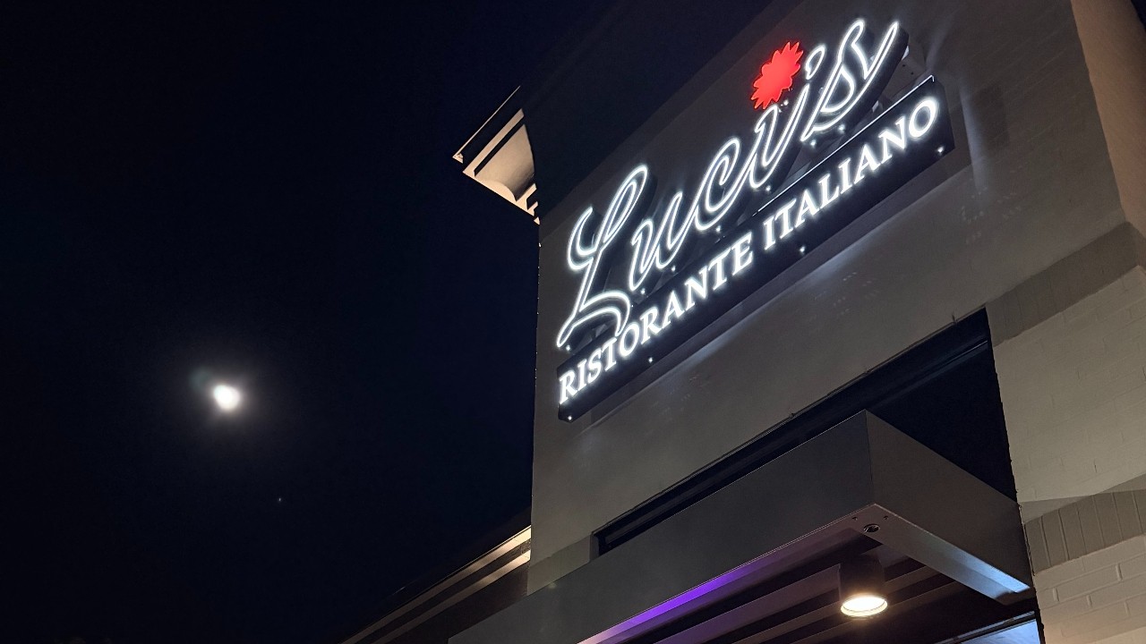Luci's Ristorante Italiano 5805 Windward Parkway
