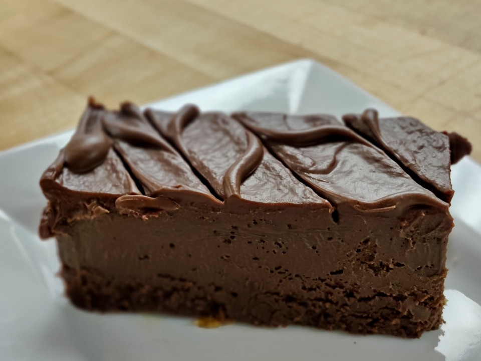 Cake: (GF) Flourless Chocolate With Raspberry Ganache (Slice)