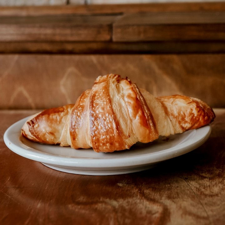 Croissant: Classic Croissant