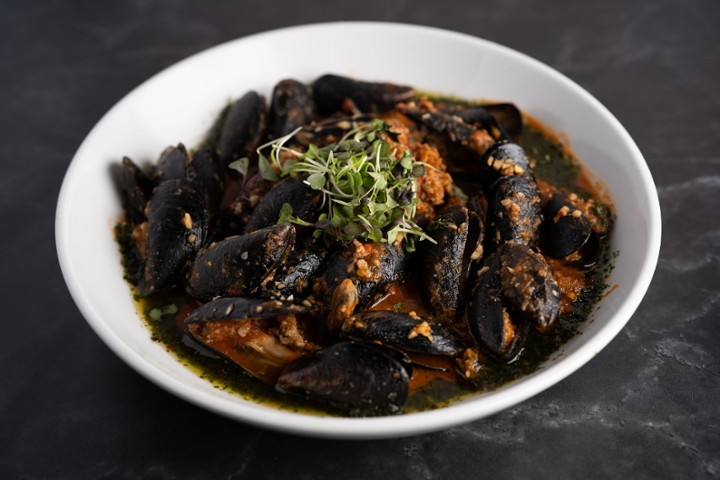Calabrian Mussels