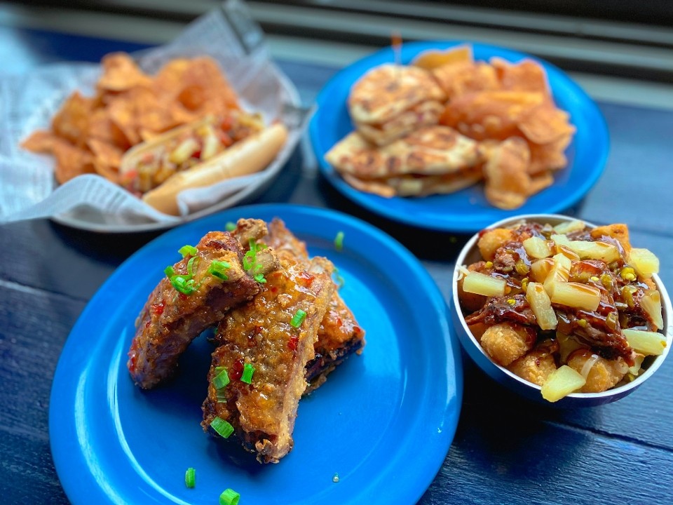 Blue Dog Tavern