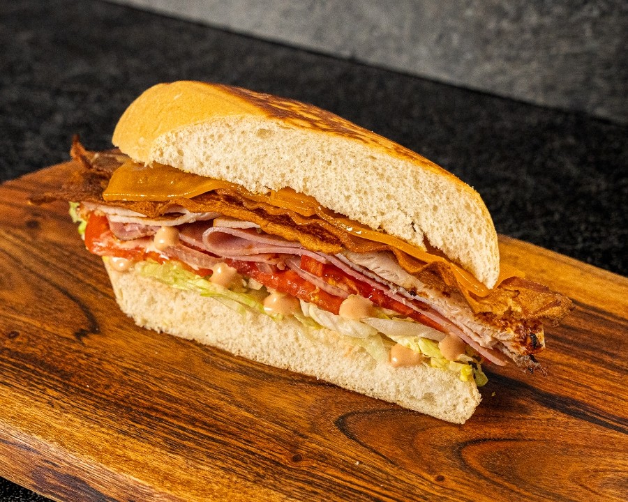Pavo Extra (Turkey and More Sandwich)