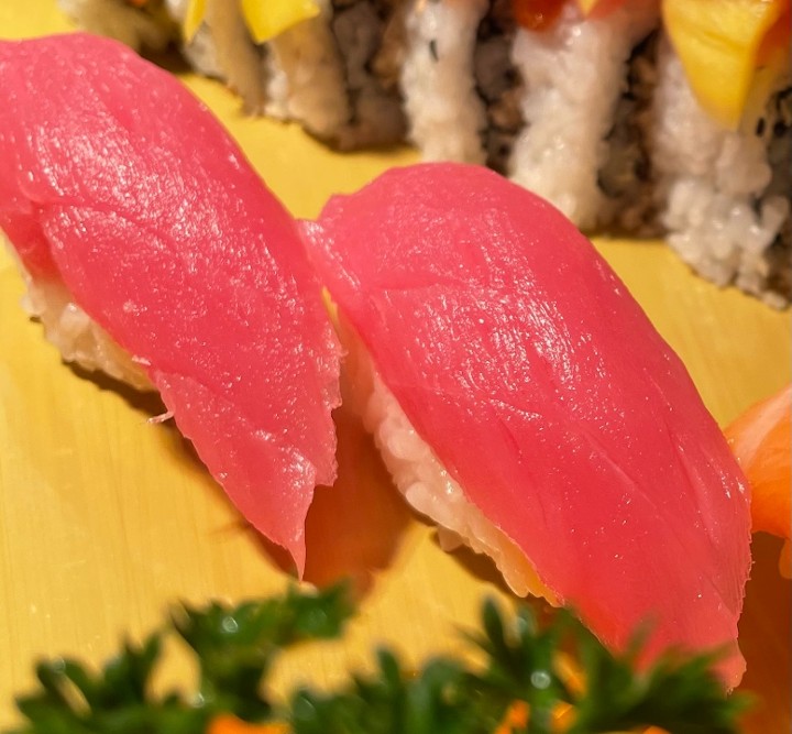 Tuna Nigiri (2pcs)