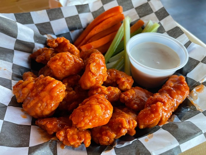 Boneless Chicken Wings (16)