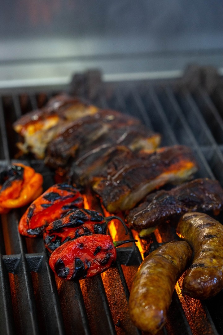 J & J Smokehouse BBQ