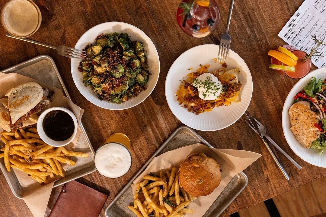 The Farmer’s Rail Cuyahoga Falls & Amelia's