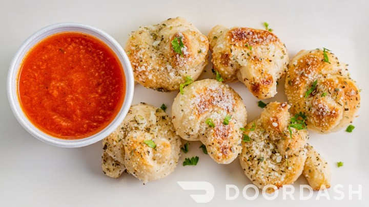 GARLIC KNOTS (6)