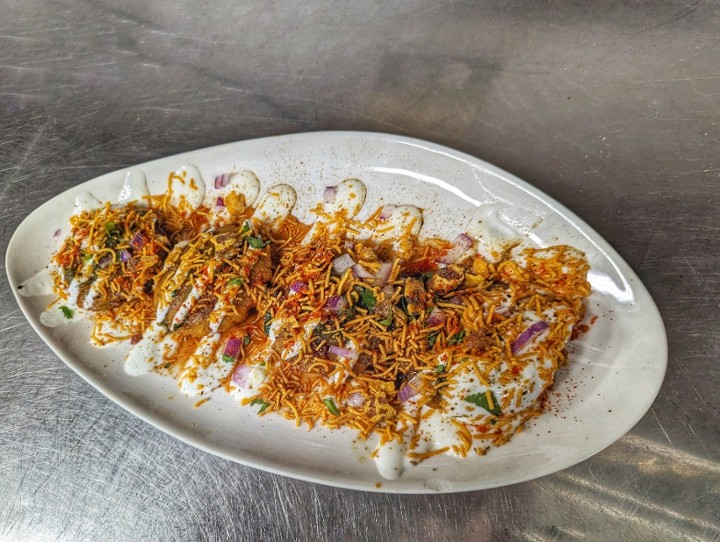 Aloo (Potatoes) Tikki Chaat