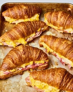 Croissant Bar