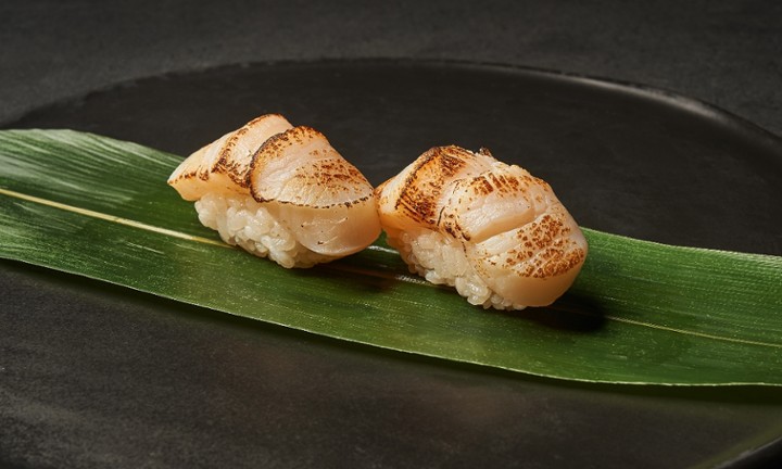 Nigiri Scallop