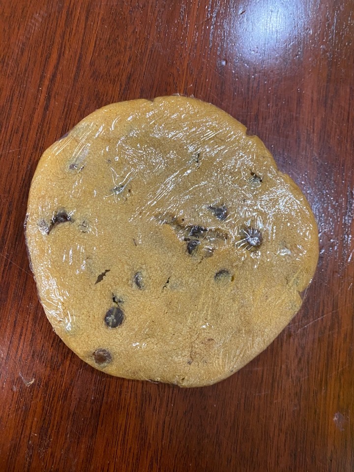 Home Made Chocolate Chip Cookie
