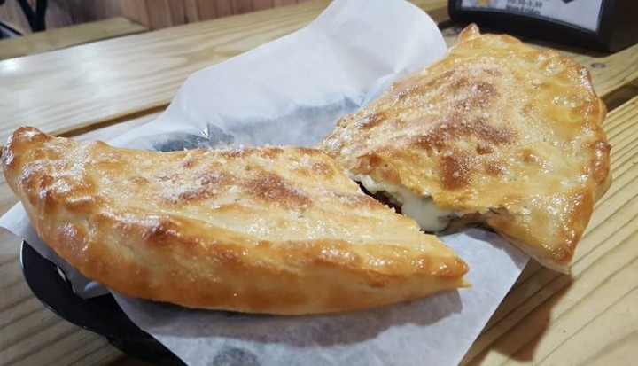 CALZONE SPECIAL