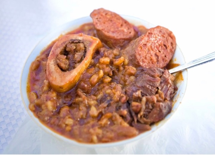 Large Cholent