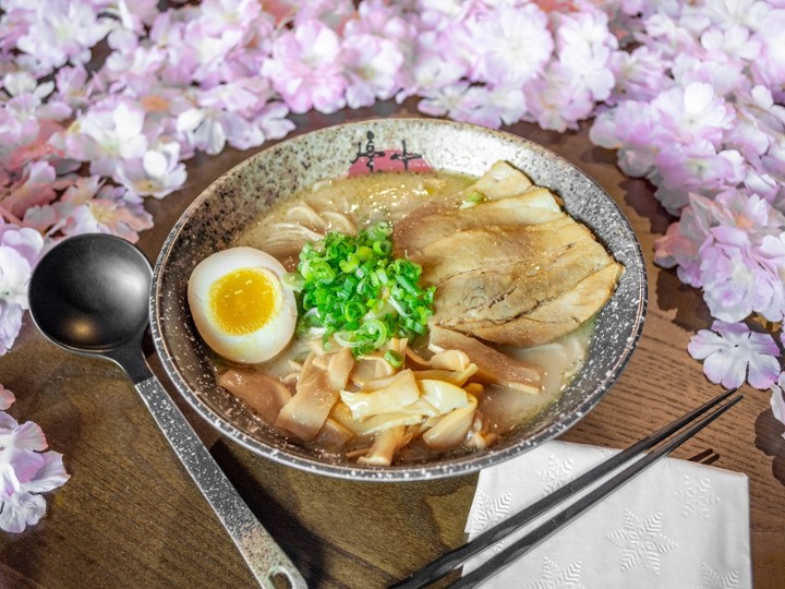 TRADITIONAL TONKOTSU