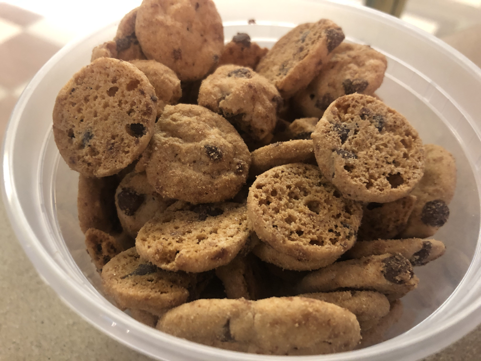 Crispy mini chocolate chip Cookies