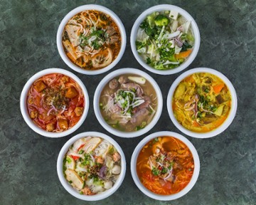 Sai's Vietnamese Restaurant & Bar 42 Columbus Avenue