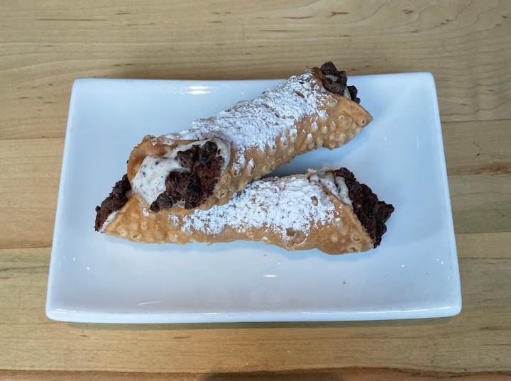 Sydney's Mom's Cannolis (2) (Chocolate Strawberry)