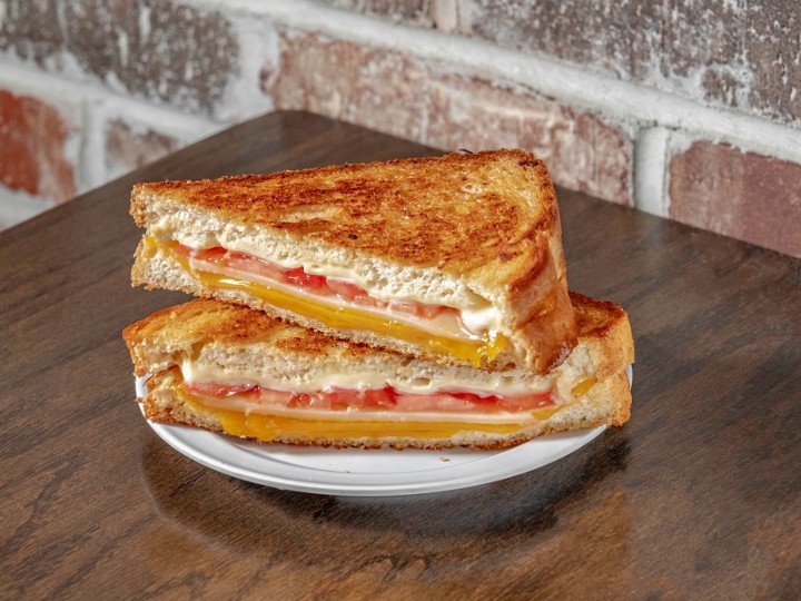 **Grilled 3 Cheese & Tomato Sandwich