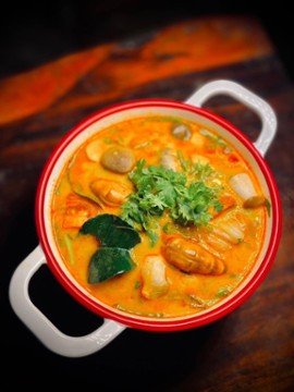 Magnolia Thai 10574 SE 32nd Ave