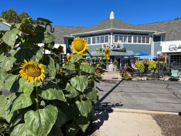 Eddy’s Neighborhood Bar & Grill