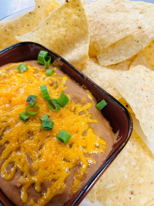 CHEESY BEAN DIP