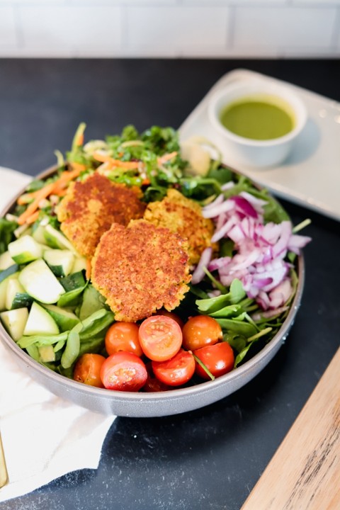 Vegan Falafel Salad