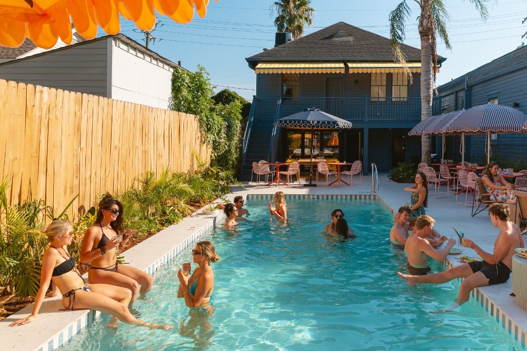 Sunnies 4917 Freret Street