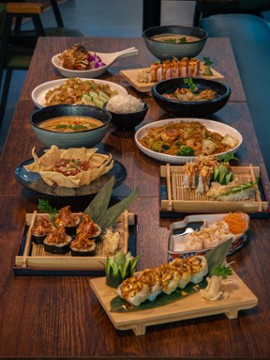 Big Bird Sushi Bar and Thai 3581 West Belden Avenue