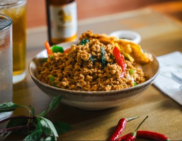Khao Thai Restaurant 18562 Prospect Road