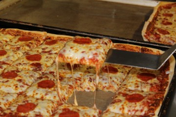 Vince's Pizza - Burnham