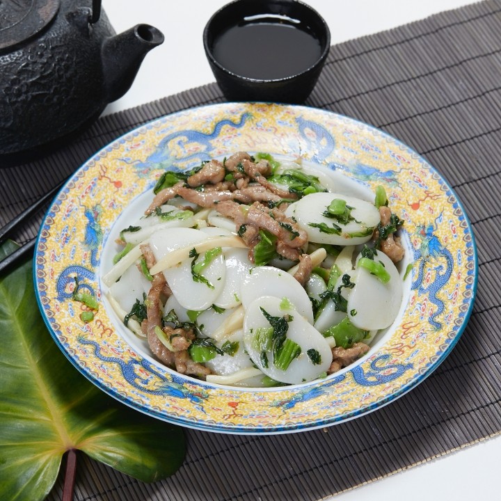 Sauteed Rice Cake with Pork 雪菜肉丝年糕