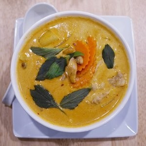 YELLOW PUMPKIN CURRY W/ RICE