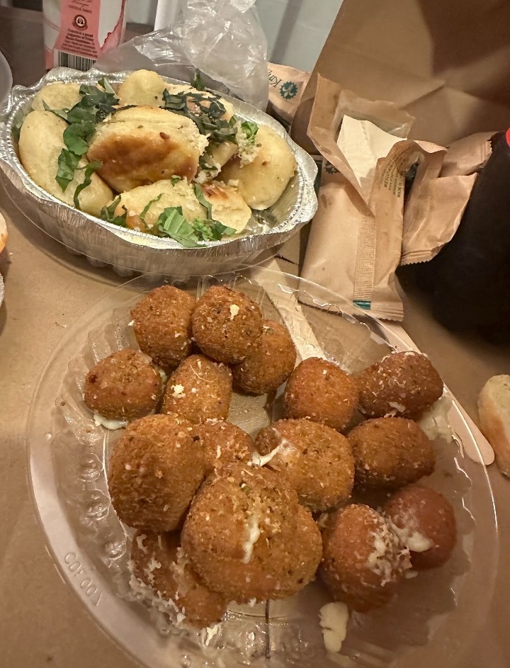 Jamie's Mozzarella Cheese Balls with Marinara