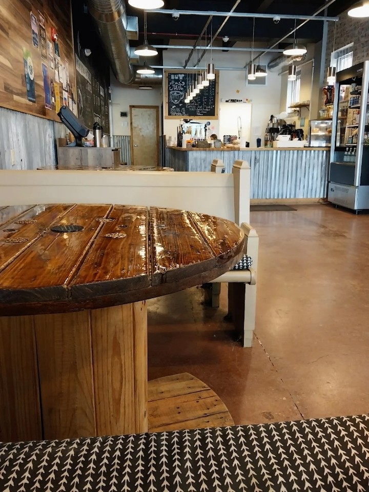 Pour Coffee 53 N Main Street