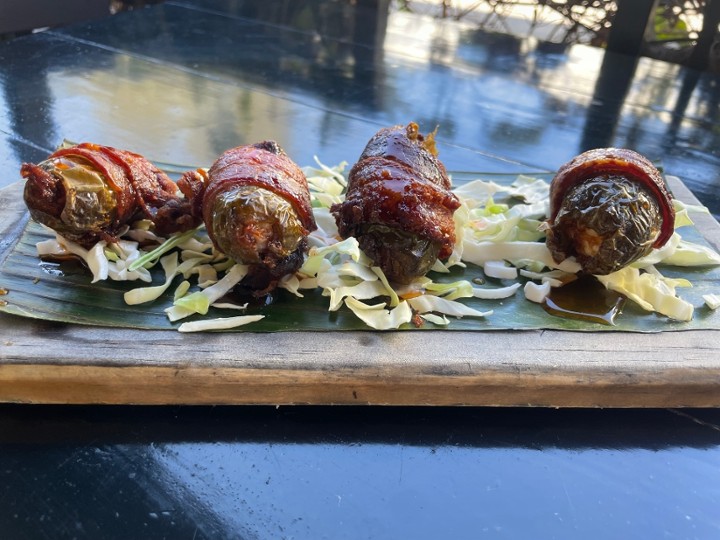 BACON WRAPPED JALAPEÑOS (4)