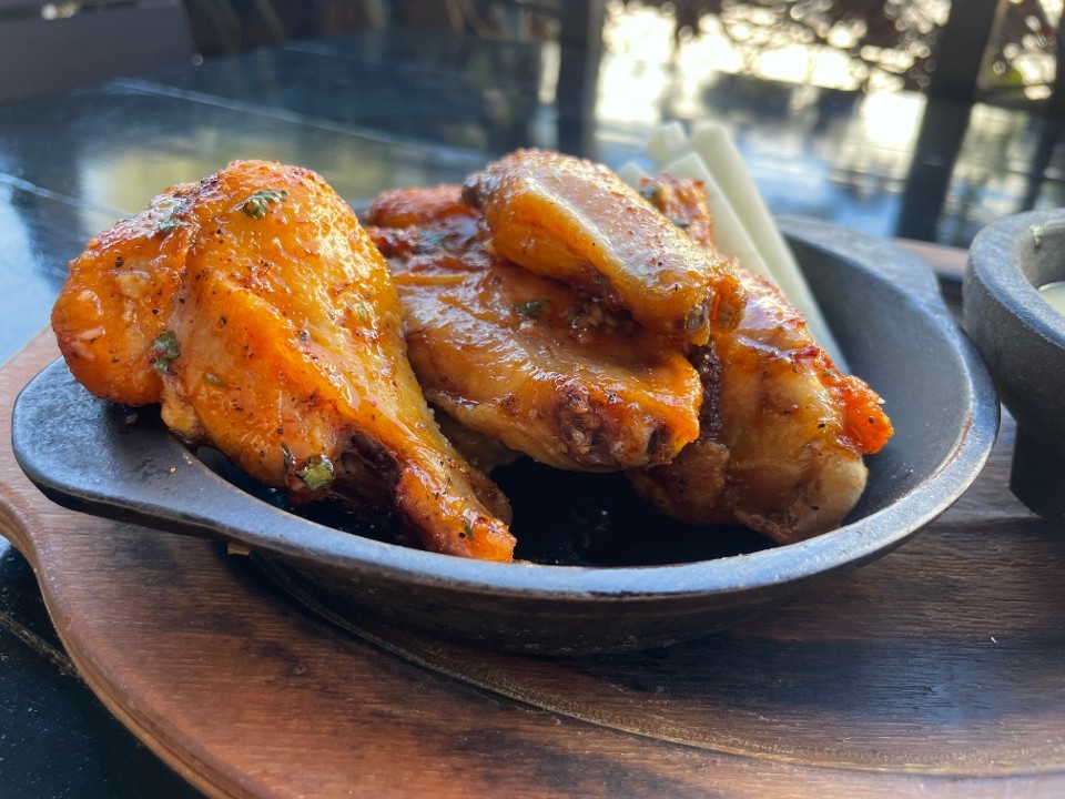 CANTINA CHICKEN WINGS (6)