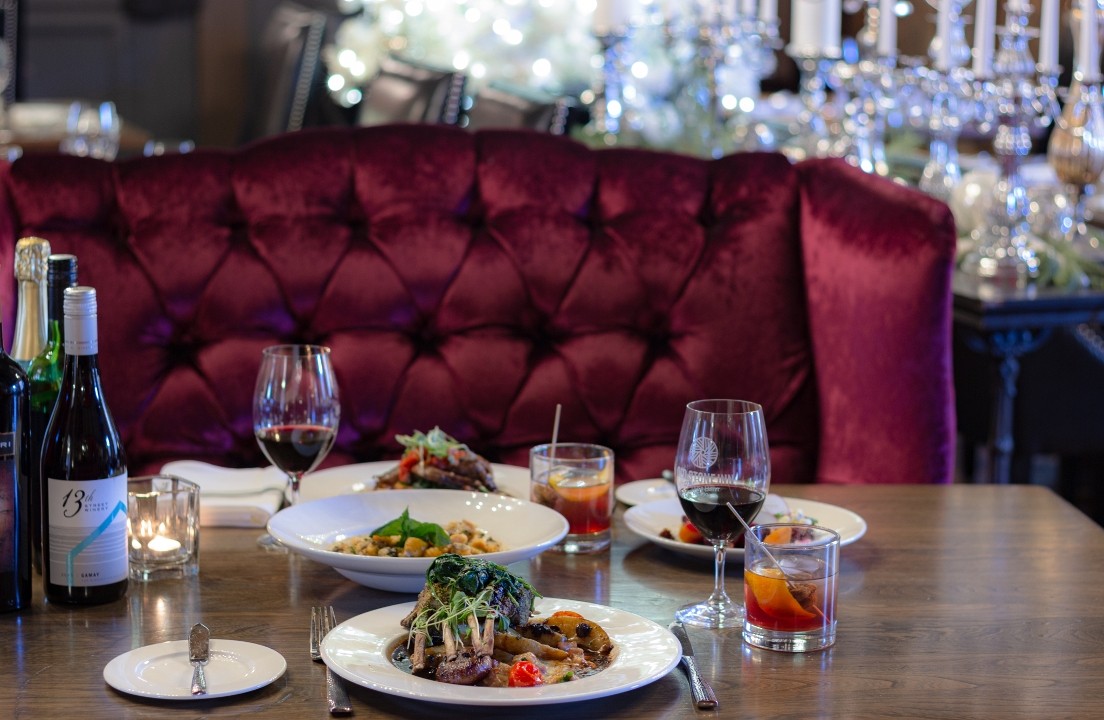 Old Stone Inn Boutique Hotel 6080 Fallsview Boulevard