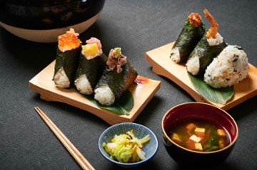 ONIGIRI 米 KOME. 1620 NW 21st