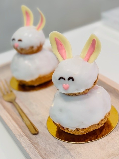 Bunny Religieuse