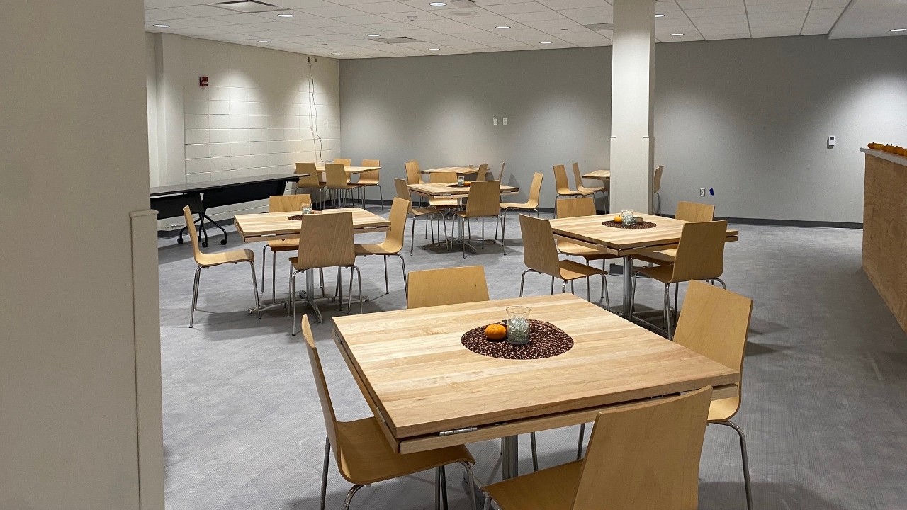 The Oak Room 5956 Buckwheat Road