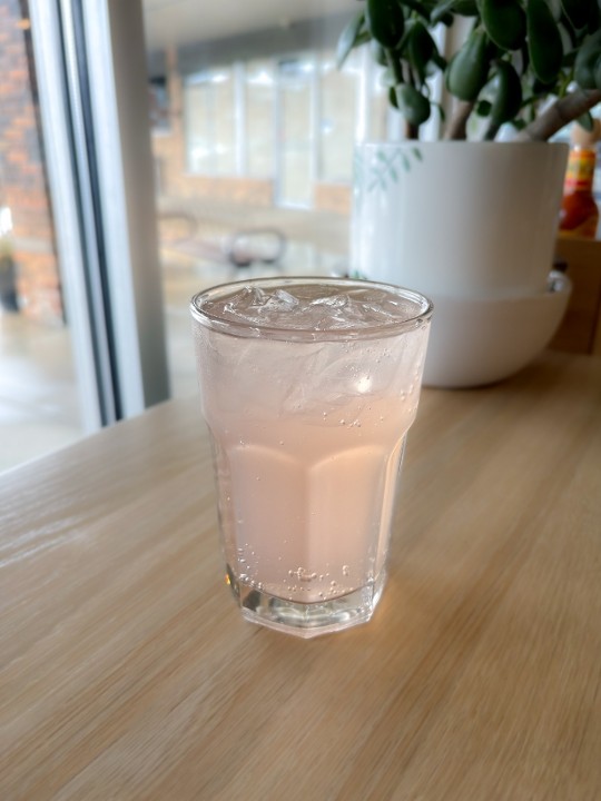 Sparkling Strawberry Basil Lemonade