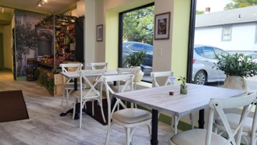 Just Greek in Livingston